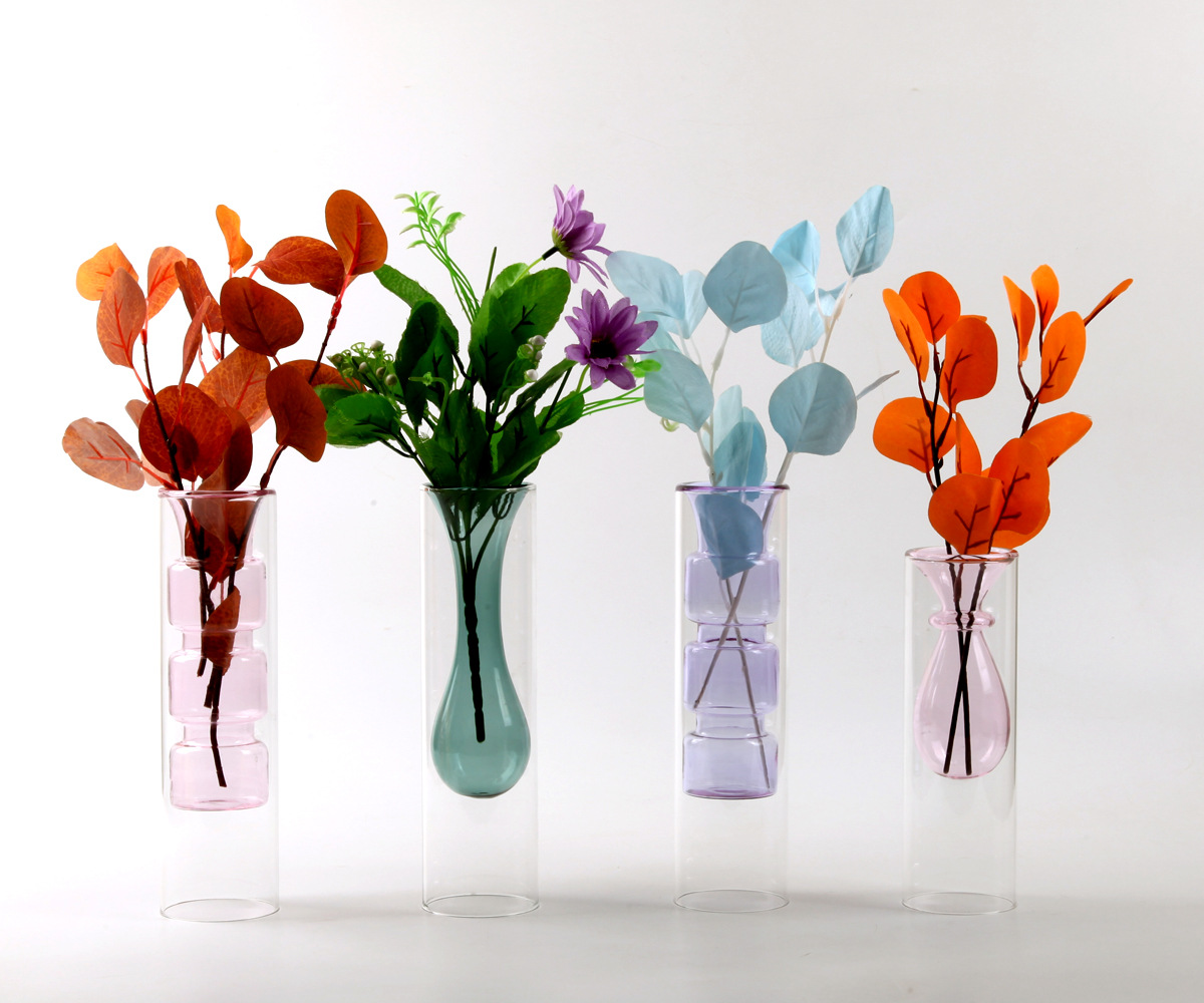 цветная стеклянная ваза