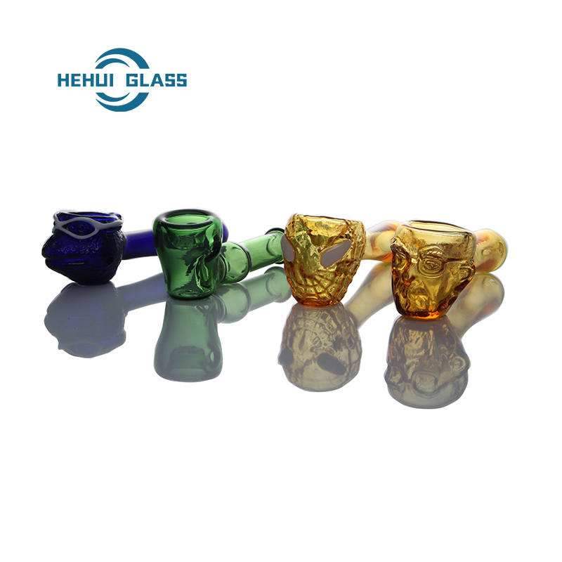 Skull Glass pipe 1